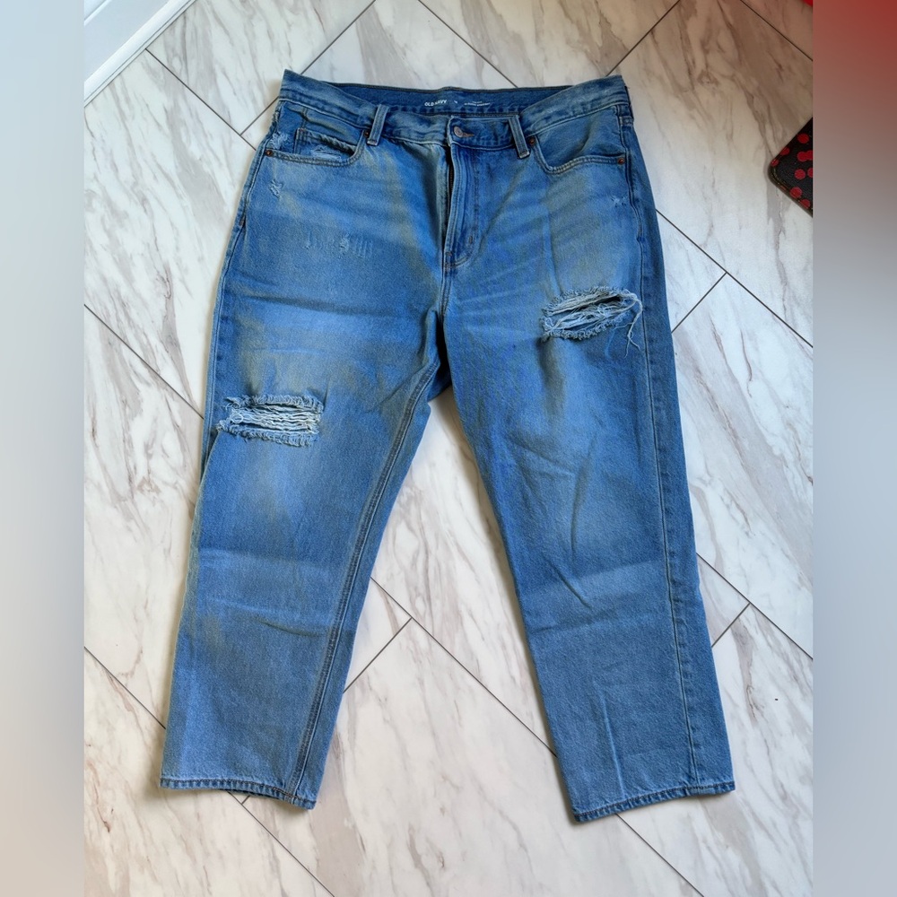 Old Navy distressed high rise slouchy straight jeans